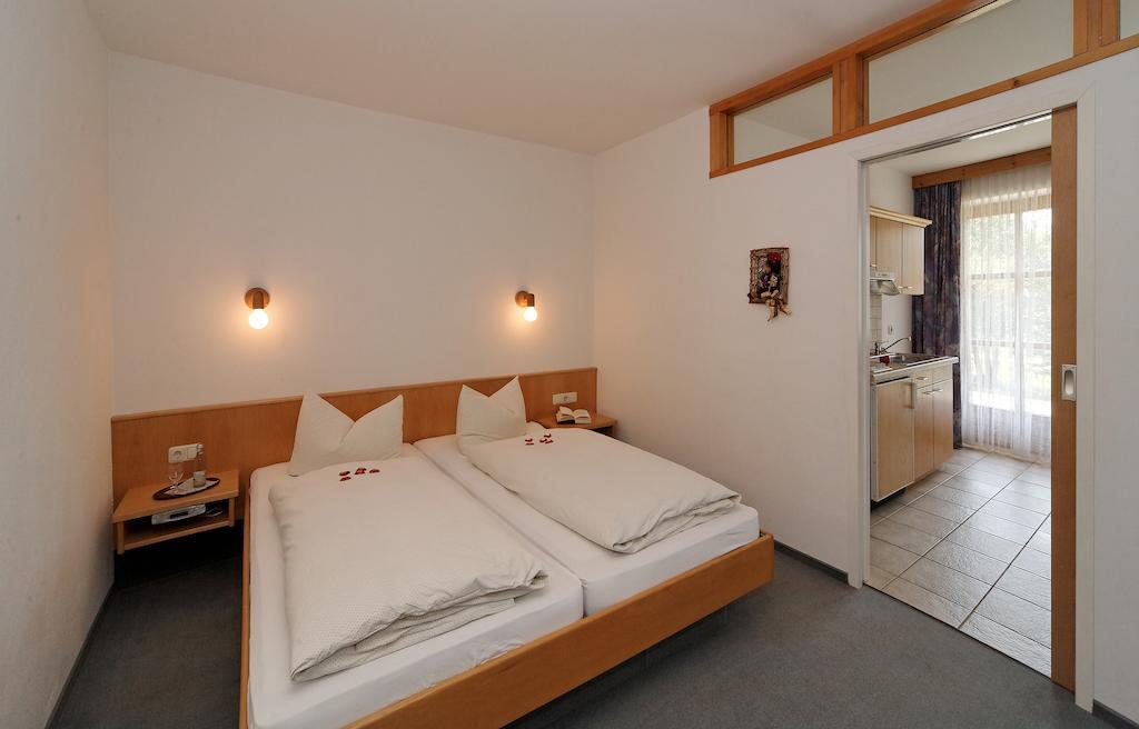 Hotel Landhaus Maria Bed&Breakfast Regen Pokój zdjęcie